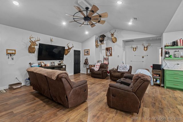 471962 E 720, Westville, OK 74965