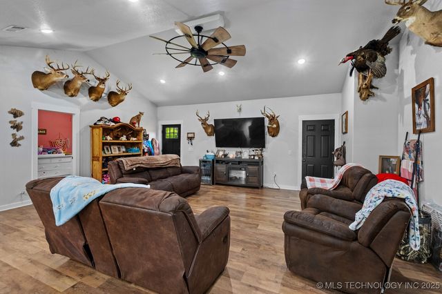 471962 E 720, Westville, OK 74965