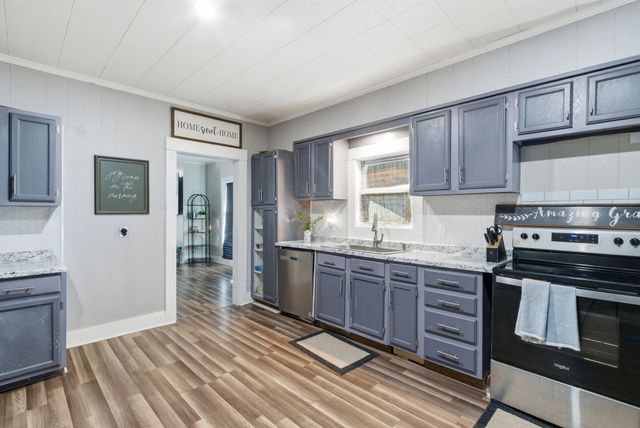 1317 4th Street, Graham, TX 76450