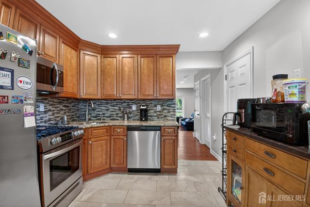 103 Aspen Drive, North Brunswick, NJ 08902