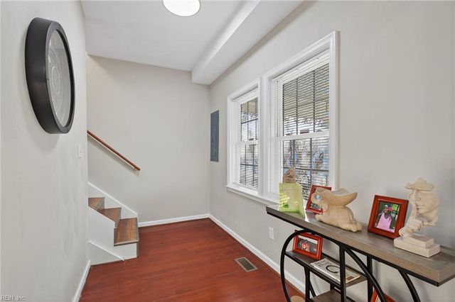 2818 Tidewater DR, Norfolk, VA 23509