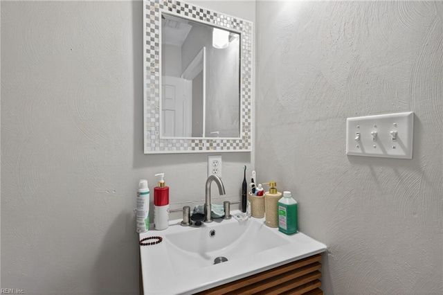 2818 Tidewater DR, Norfolk, VA 23509