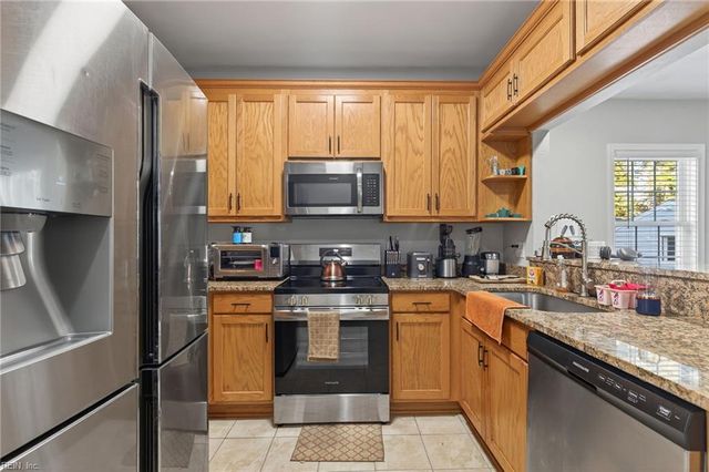 2818 Tidewater DR, Norfolk, VA 23509