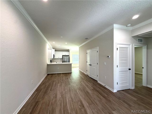 936 S Apopka Avenue, Inverness, FL 34452