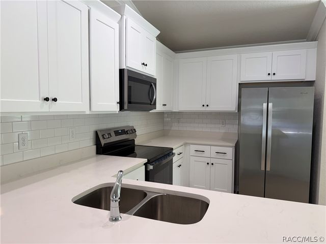 936 S Apopka Avenue, Inverness, FL 34452