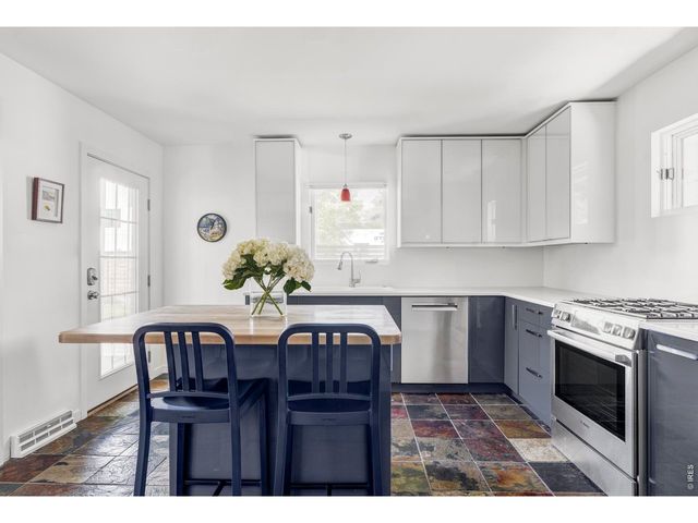2915 16th St, Boulder, CO 80304