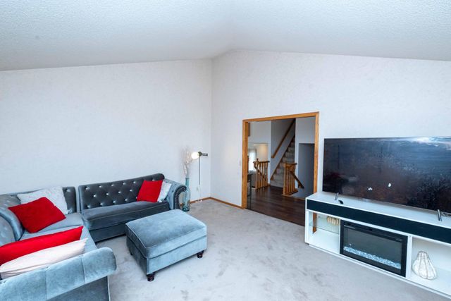 8937 Ashley Terrace, Brooklyn Park, MN 55443