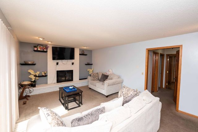 8937 Ashley Terrace, Brooklyn Park, MN 55443