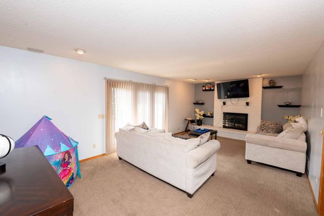 8937 Ashley Terrace, Brooklyn Park, MN 55443