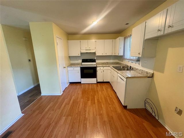 503 Pike Avenue, Warrenton, MO 63383