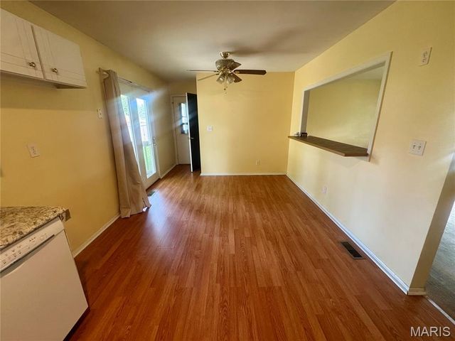 503 Pike Avenue, Warrenton, MO 63383