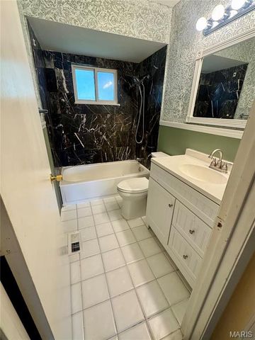 503 Pike Avenue, Warrenton, MO 63383