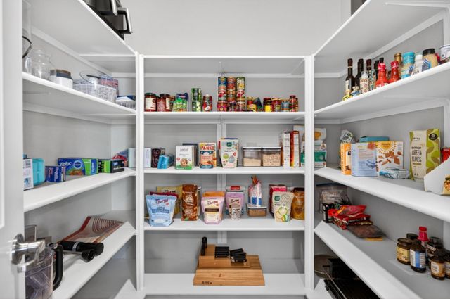 6001 Oberlander Dr, Roseville, CA 95747