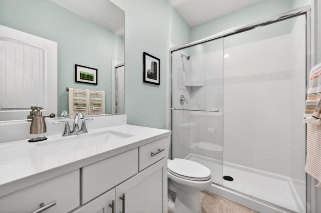 6001 Oberlander Dr, Roseville, CA 95747