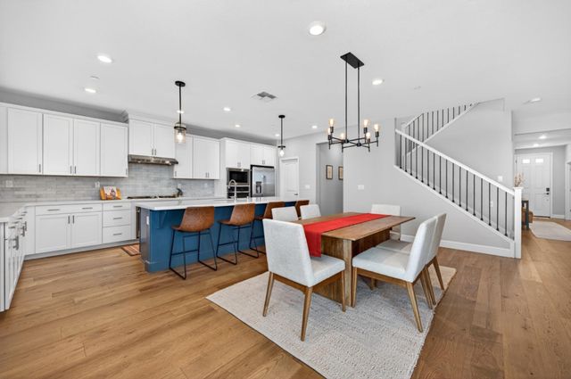 6001 Oberlander Dr, Roseville, CA 95747