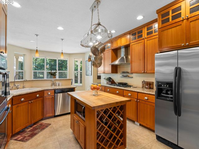 59188 N MORTEN Dr, St Helens, OR 97051