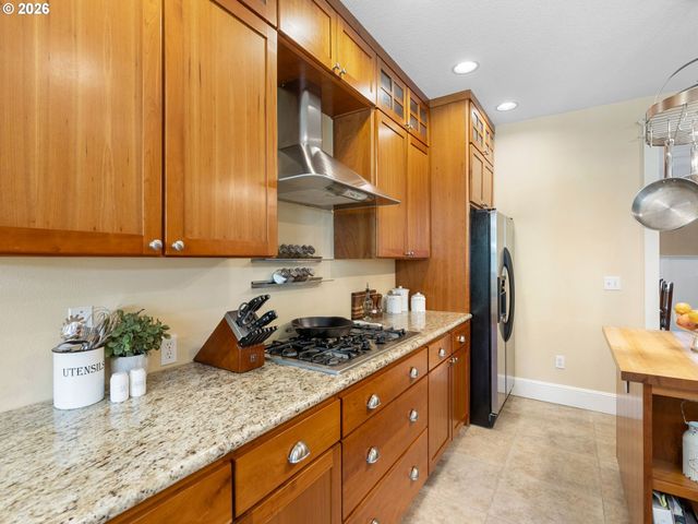 59188 N MORTEN Dr, St Helens, OR 97051