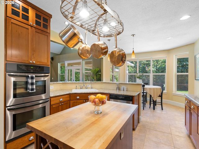59188 N MORTEN Dr, St Helens, OR 97051