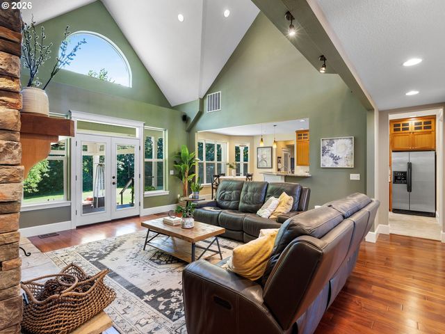 59188 N MORTEN Dr, St Helens, OR 97051