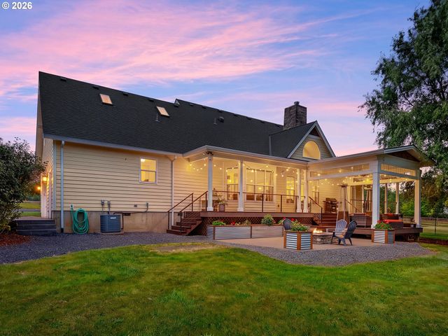 59188 N MORTEN Dr, St Helens, OR 97051