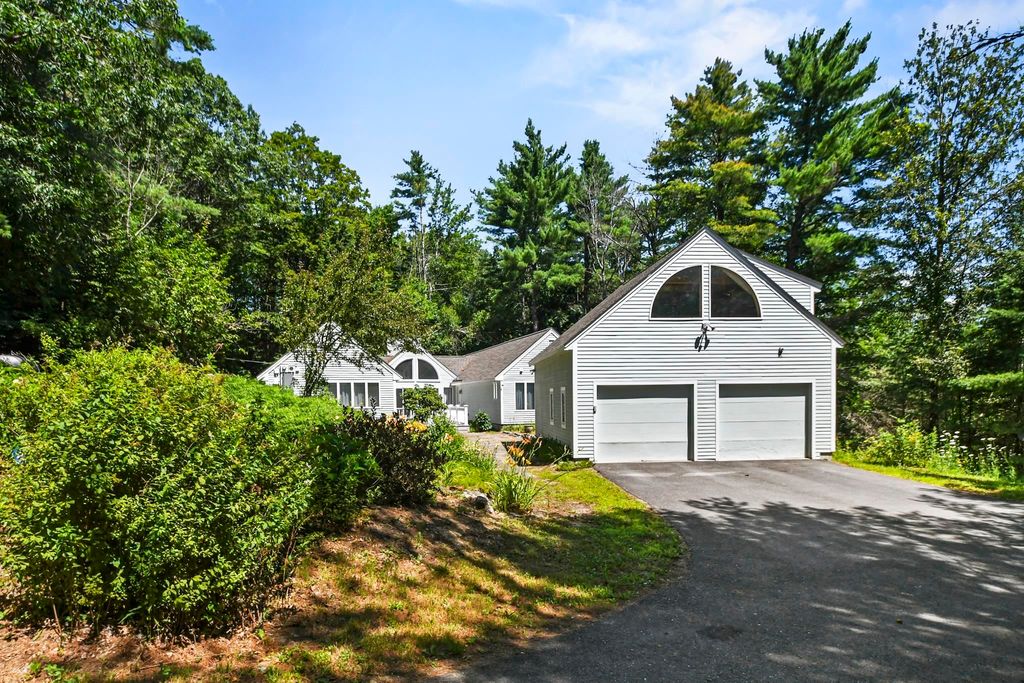 449 E Deering Road, Deering, NH 03244
