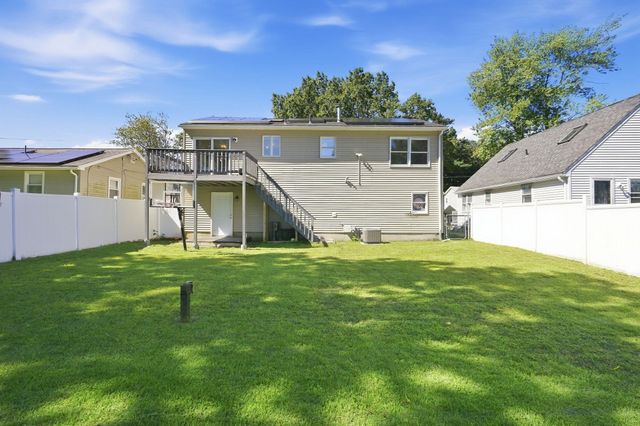191 Lamont St, Springfield, MA 01119