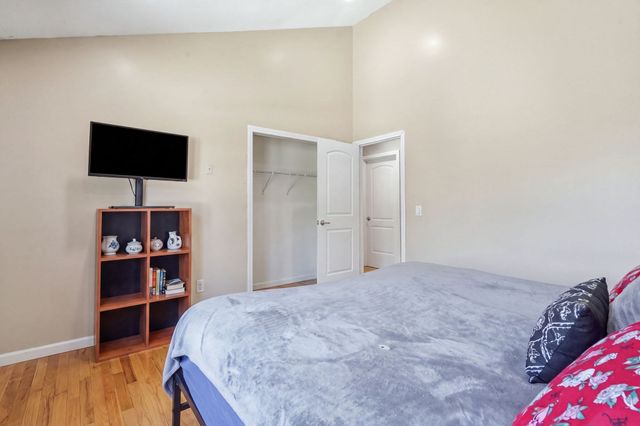 191 Lamont St, Springfield, MA 01119