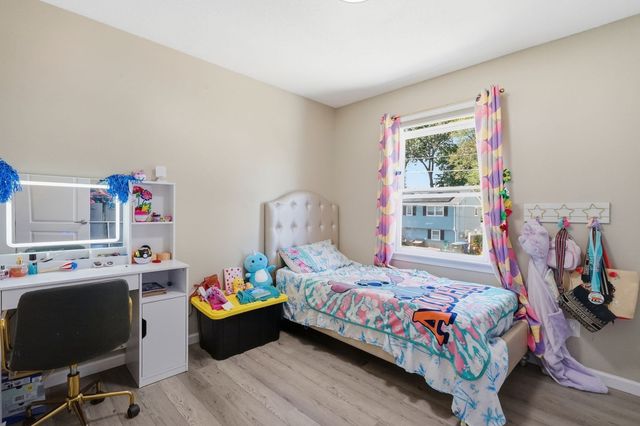 191 Lamont St, Springfield, MA 01119