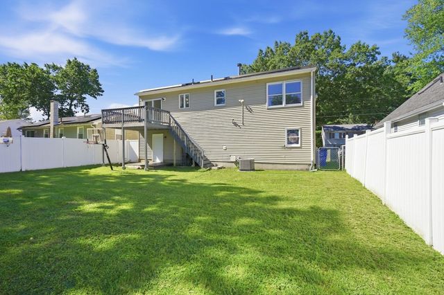 191 Lamont St, Springfield, MA 01119