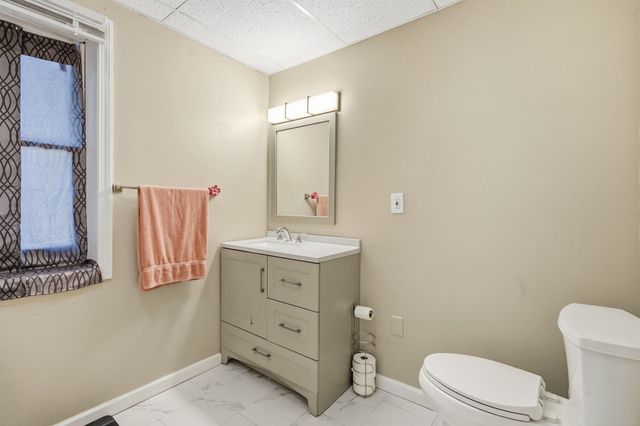 191 Lamont St, Springfield, MA 01119