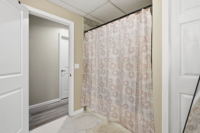 191 Lamont St, Springfield, MA 01119