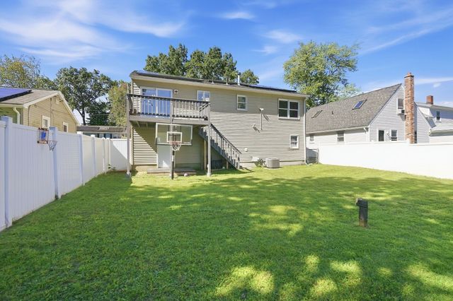 191 Lamont St, Springfield, MA 01119