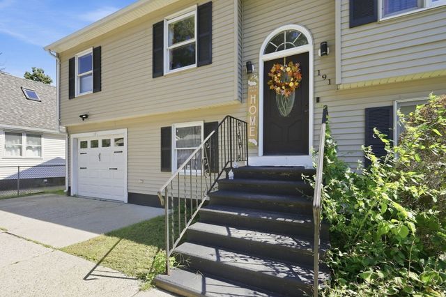 191 Lamont St, Springfield, MA 01119