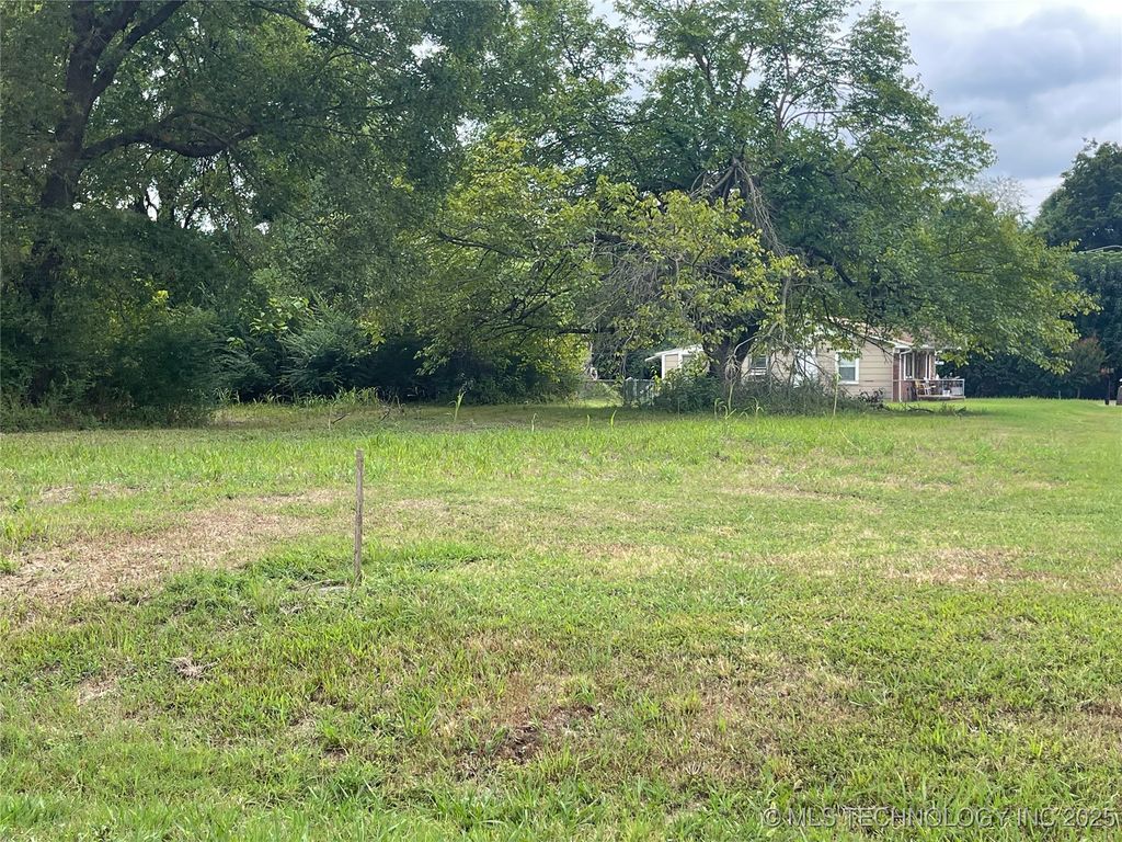 Frankfort Avenue, Muskogee, OK 74403