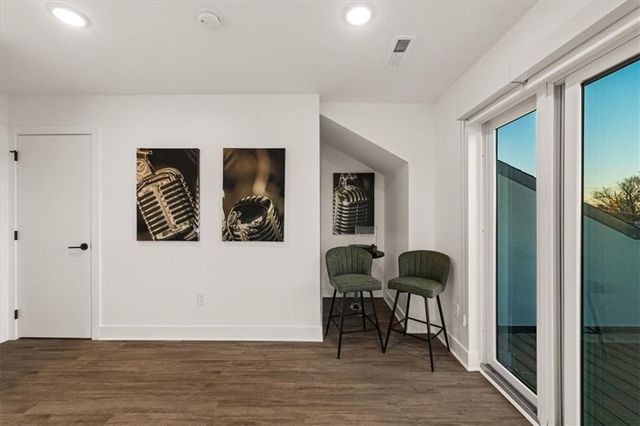 1213 E 29th Street, Kansas City, MO 64109