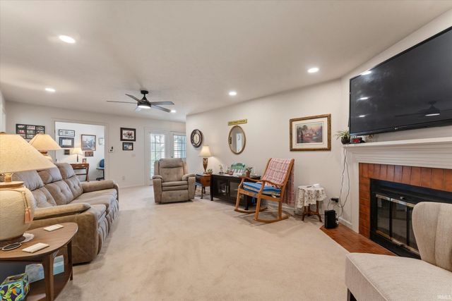 18231 Wagon Lane, South Bend, IN 46637