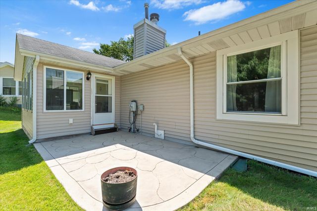 18231 Wagon Lane, South Bend, IN 46637