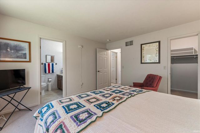 18231 Wagon Lane, South Bend, IN 46637