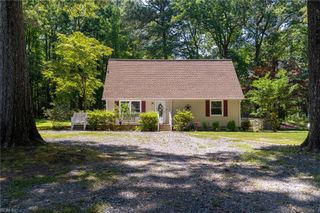 844 Rocky Point LNDG, Cobbs Creek, VA 23035
