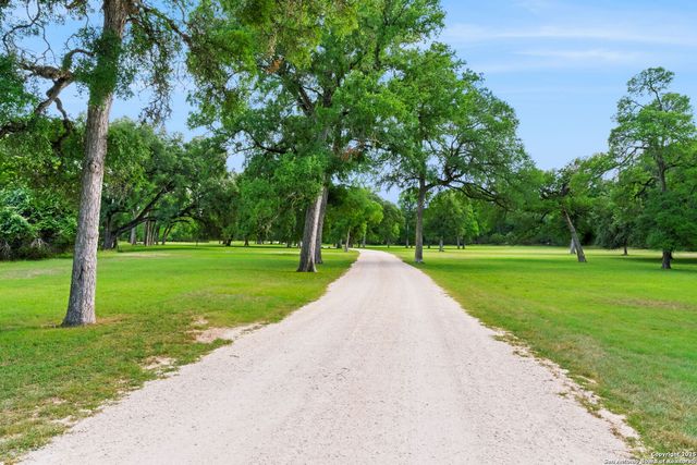 162 Riverwood, Boerne, TX 78006