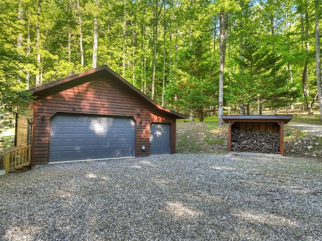 11 Mattie Mitchell Road, Morganton, GA 30560
