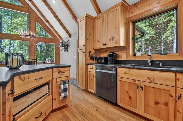 11 Mattie Mitchell Road, Morganton, GA 30560