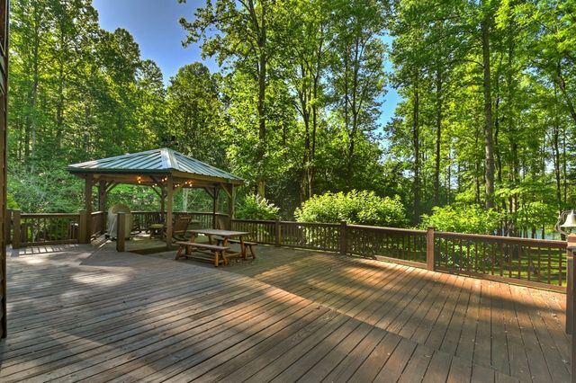 11 Mattie Mitchell Road, Morganton, GA 30560
