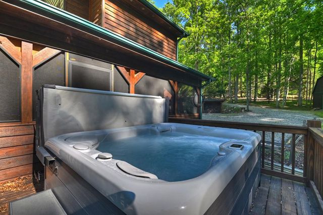 11 Mattie Mitchell Road, Morganton, GA 30560