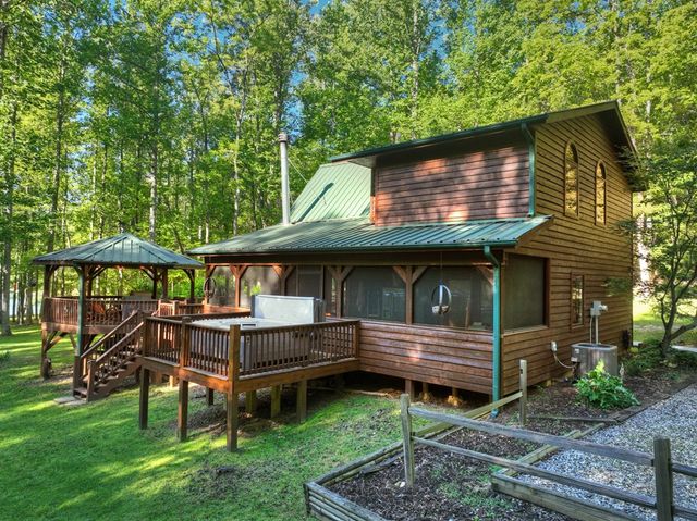11 Mattie Mitchell Road, Morganton, GA 30560