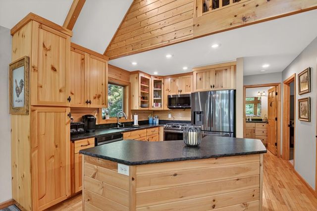 11 Mattie Mitchell Road, Morganton, GA 30560