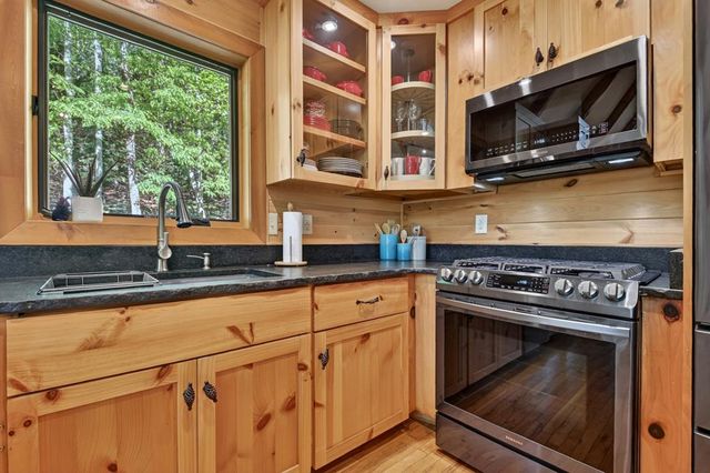 11 Mattie Mitchell Road, Morganton, GA 30560