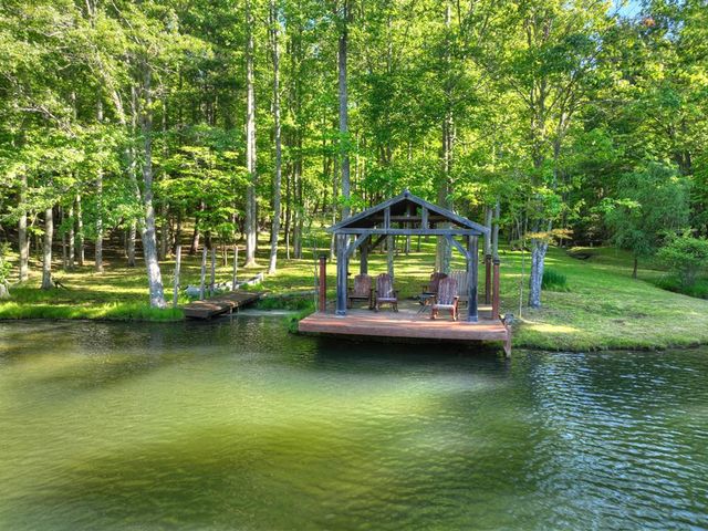 11 Mattie Mitchell Road, Morganton, GA 30560