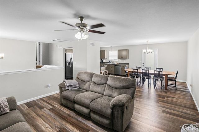 5 Faith Drive, Fairview Heights, IL 62208