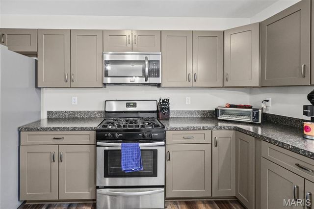 5 Faith Drive, Fairview Heights, IL 62208